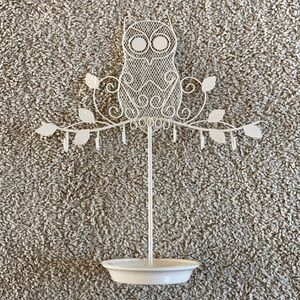 Claire’s earring stand